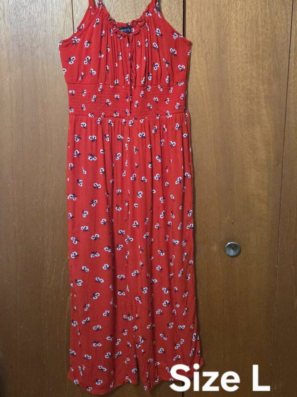 Larsyn & Lily ruched wide-leg red jumpsuit with white and blue flowers - Size L